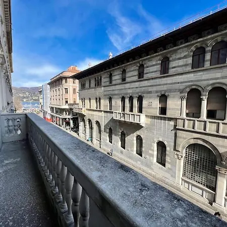 Esclusivo 130mq Fronte Duomo E E Terrazza * Como