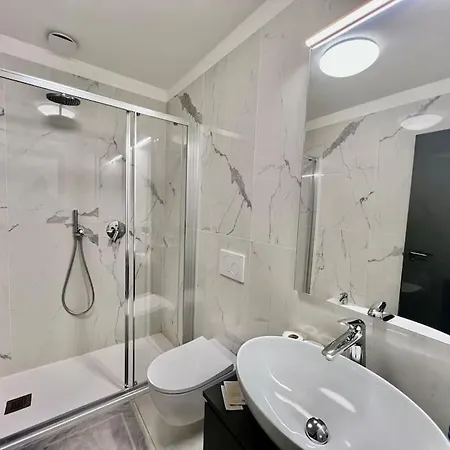 Esclusivo 130mq Fronte Duomo E E Terrazza Apartamento *