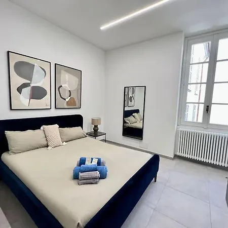 Esclusivo 130mq Fronte Duomo E E Terrazza Apartamento